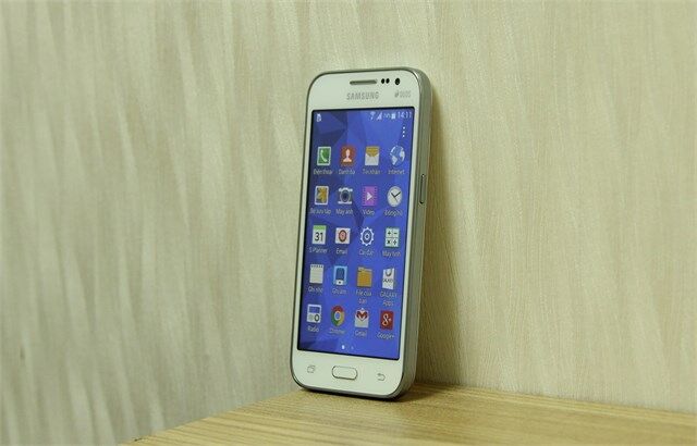 So sánh điện thoại giá rẻ Lumia 640 và Galaxy Core Prime: cấu hình đi kèm mức giá