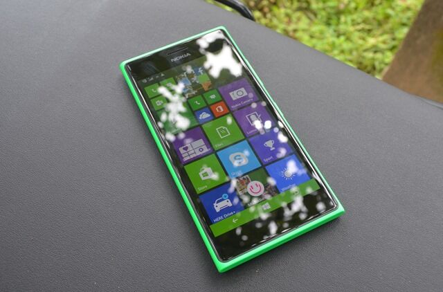 So sánh điện thoại HTC Desire 310 và Nokia Lumia 730