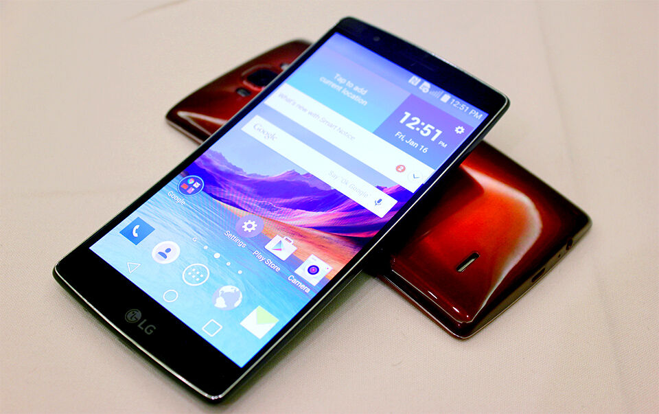 So sánh điện thoại HTC One A9 và LG G Flex 2