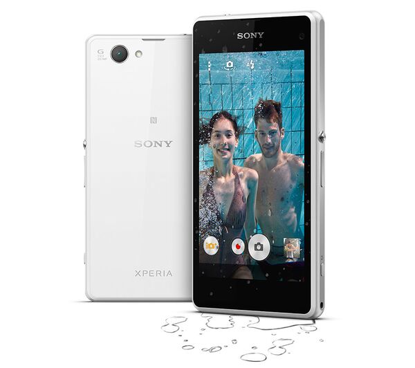 So sánh điện thoại Samsung Galaxy J và Sony Xperia Z1 Compact