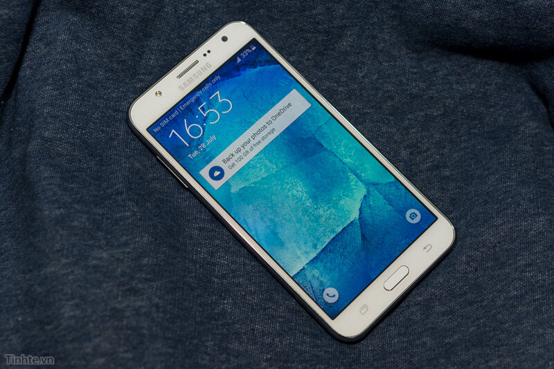 So sánh điện thoại tầm trung Samsung Galaxy J7 và Oppo R5