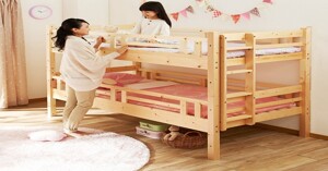 So sánh giường 2 tầng gỗ và sắt dành cho trẻ em, nên mua loại nào cho bé?