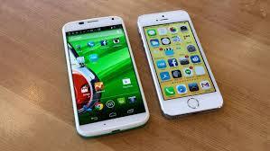 So sánh iPhone 5S và Motorola Moto X: Sự lựa chọn nào dưới 9 triệu đồng