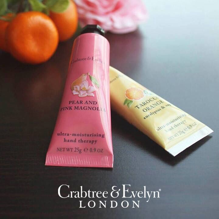 So sánh kem dưỡng tay Crabtree & Evelyn và L'Occitane