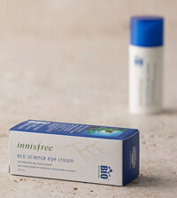 So sánh kem mắt Innisfree Eco Science và Sunday Riley Start Over Active