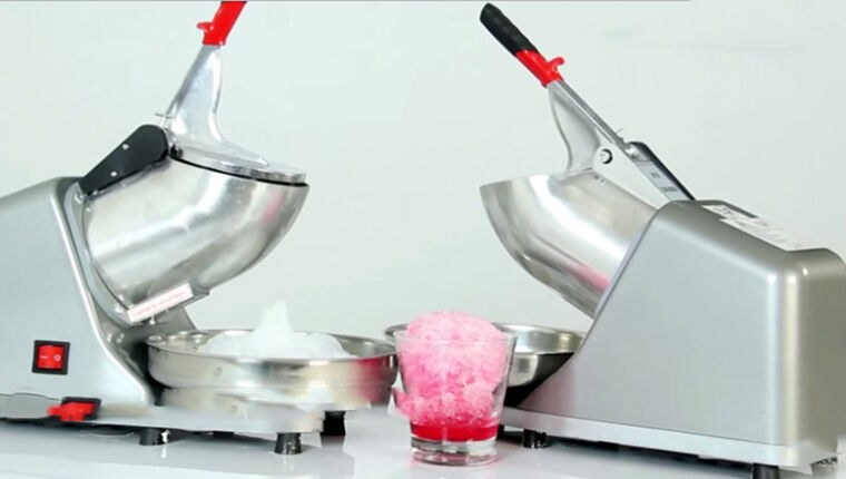 So sánh máy bào đá tự động và máy bào đá bán tự động