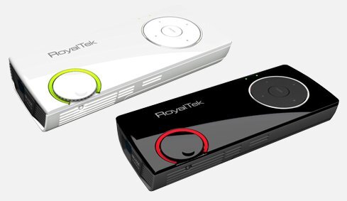 So sánh máy chiếu mini BenQ W1080ST và Royaltek RPJ-2000