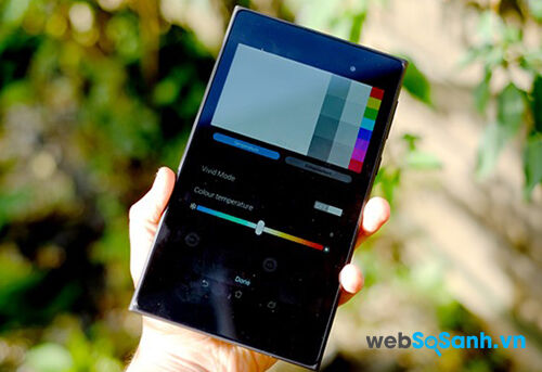 So sánh máy tính bảng Asus MeMo Pad 7 và Galaxy Tab 4 Nook