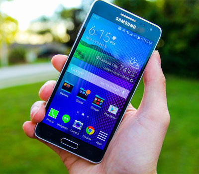 So sánh smartphone Lumia 1020 và Samsung Galaxy A5: Chọn camera khủng hay màn hình lớn