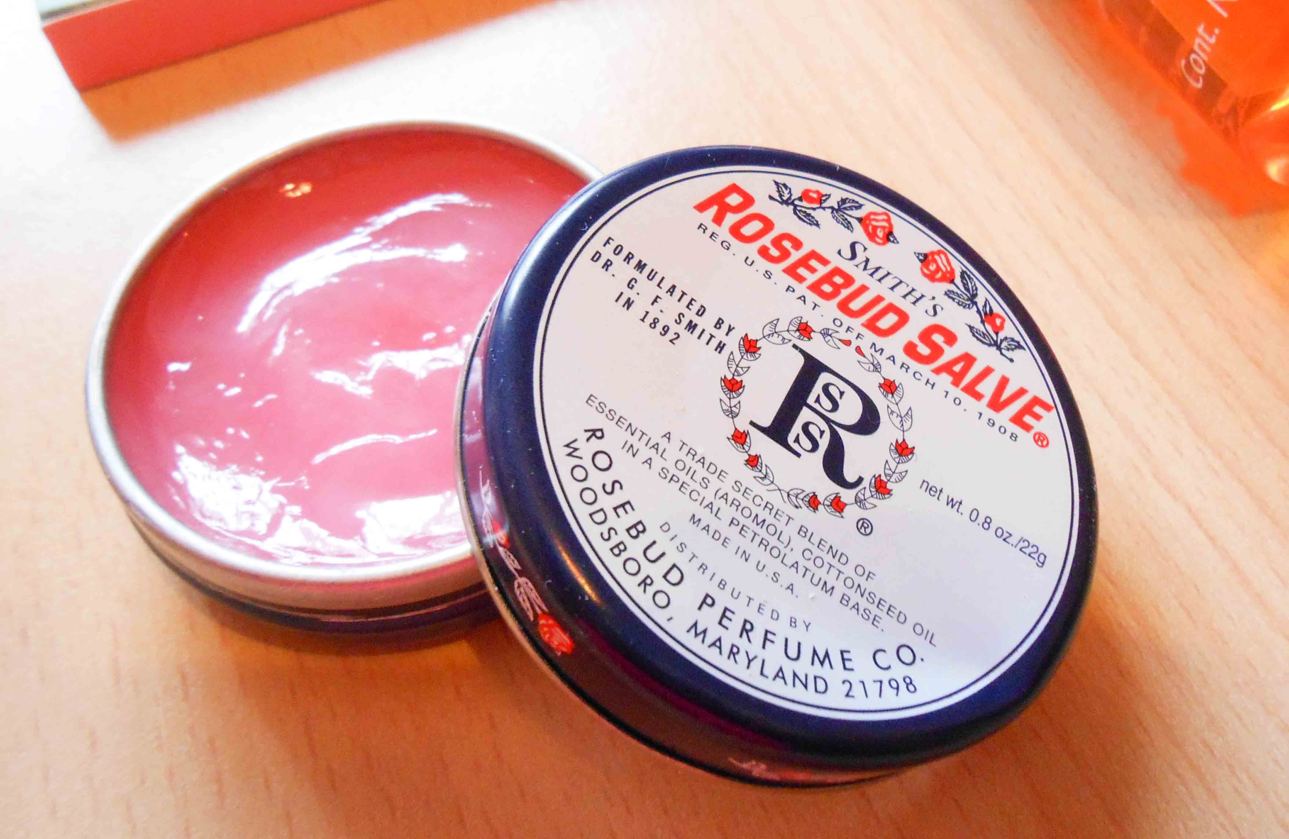 So sánh son dưỡng môi Fresh Sugar Lip Treatment và Smith’s Rosebud Salve