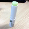 So sánh son dưỡng môi Innisfree Canola honey lip balm stick và son trứng EOS Smooth Sphere Lip Balm