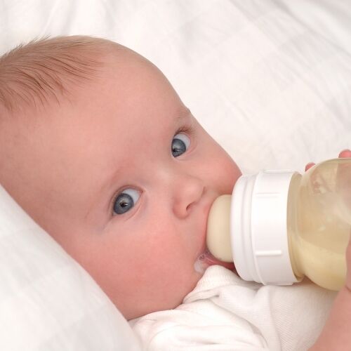 So sánh sữa bột Physiolac và sữa bột Frisolac