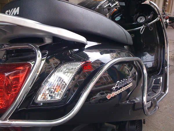 So sánh SYM Attila Elizabeth và Piaggio Zip