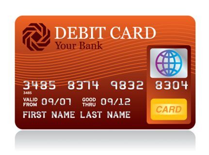 So sánh thẻ tín dụng và thẻ ghi nợ