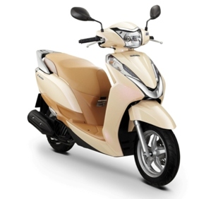 So sánh xe máy Honda Lead và Suzuki UA 125T