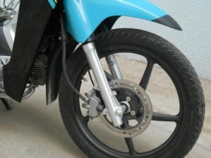 So sánh xe máy Honda Wave RS và Honda Super Dream 110cc