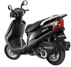 So sánh xe máy Kymco Jockey Fi 125 và Suzuki UA 125T