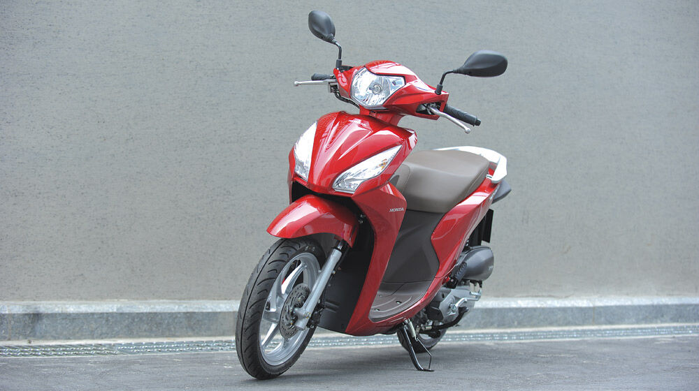 So sánh xe máy Piaggio Fly và Honda Vision