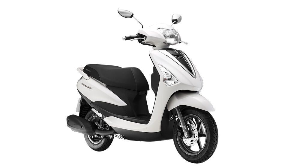 So sánh xe máy Piaggio Liberty  và Yamaha Acruzo