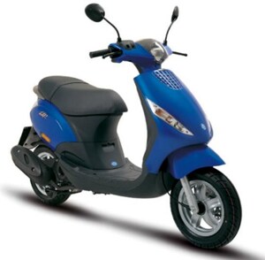 So sánh xe máy Yamaha Exciter và Piaggio Zip