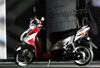 So sánh xe máy Yamaha Luvias và Piaggio Fly