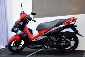 So sánh xe máy Yamaha Nouvo và Suzuki UA 125T