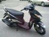 So sánh xem máy Yamaha Luvias và Piaggio Zip