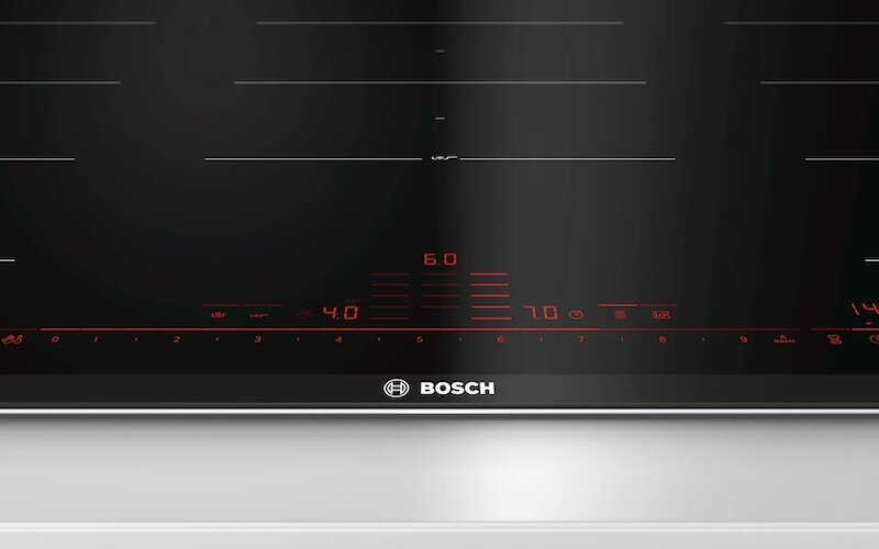 Tính năng Premium DirectSelect Control trên bếp từ Bosch PXX975DC1E
