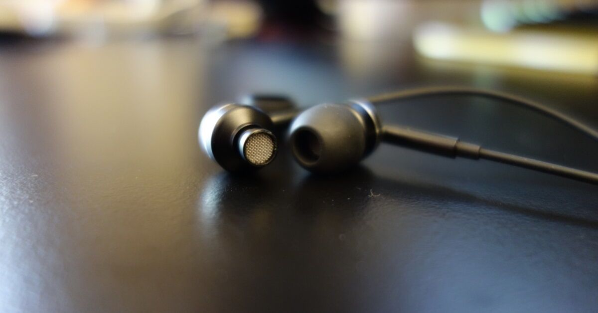 SoundMAGIC ES19S: Tai nghe in-ear giá rẻ phù hợp dòng nhạc trẻ trung!