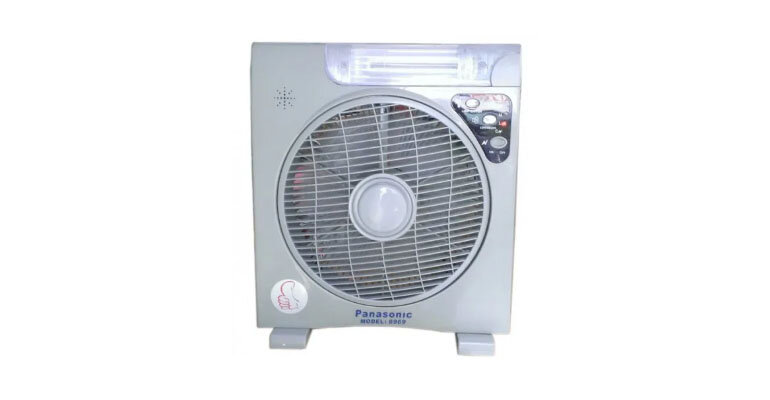 Giá quạt Panasonic PN-6969 khá hợp lý Quạt tích điện Panasonic PN-6969