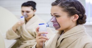 Sử dụng máy xông mũi họng cần biết điều gì?