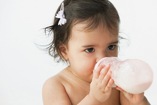 Sữa bột Bledina có tốt không, có tăng cân không?