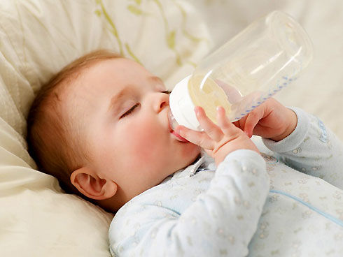 Sữa công thức nào giống sữa mẹ nhất?