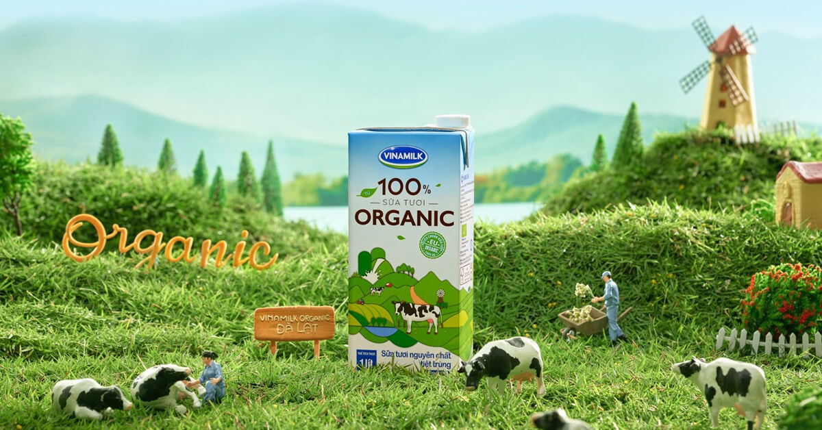 Sữa Vinamilk Organic dễ dàng tợp ko ? Có bao nhiêu loại ? Giá 1 thùng sữa Vinamilk Organic từng nào chi phí ?