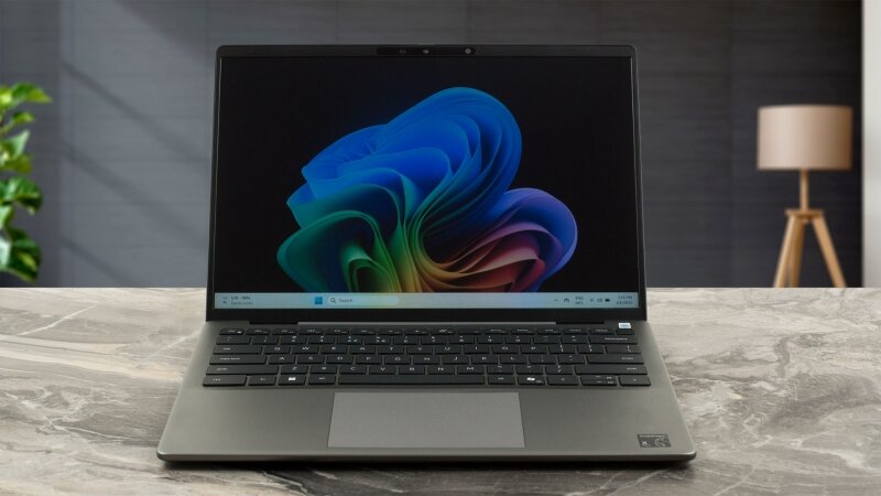 Dell Latitude 5455: Laptop business ARM vượt trội về hiệu năng và thời lượng pin
