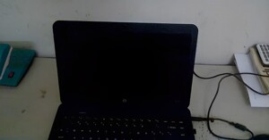 Tại sao laptop không lên màn hình? Nguyên nhân và cách sửa lỗi