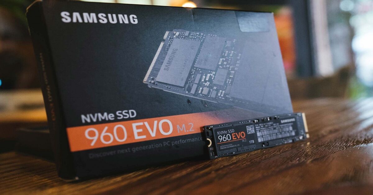 Tại sao phải nâng cấp ổ cứng SSD cho laptop?