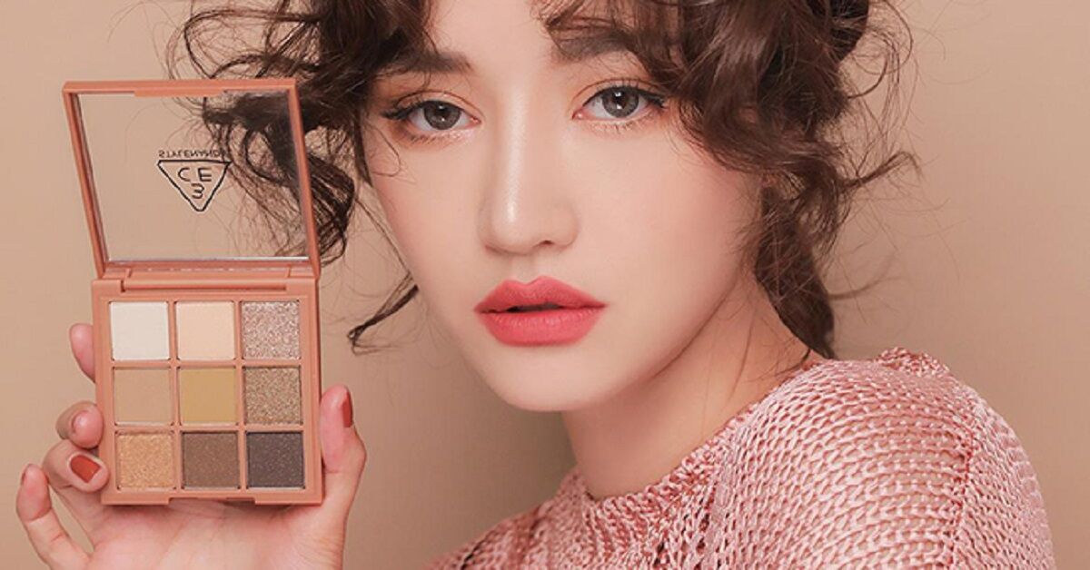 Tại sao phấn mắt 3CE lại được ưa chuộng? Mua ở đâu thì chất lượng?