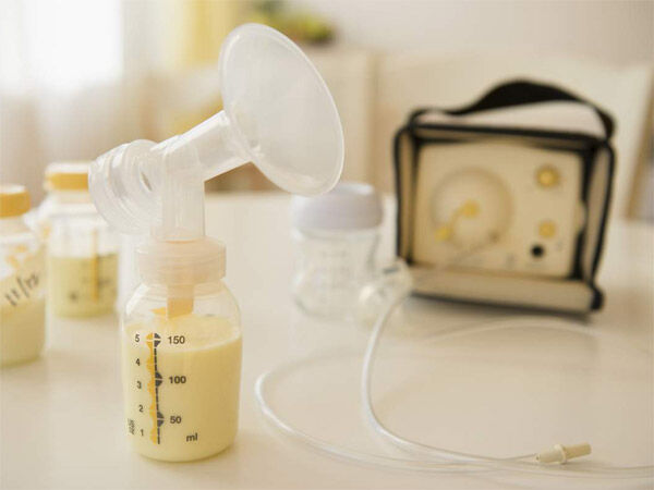 Tại sao sữa mẹ rã đông lại có mùi hôi như mùi xà phòng?