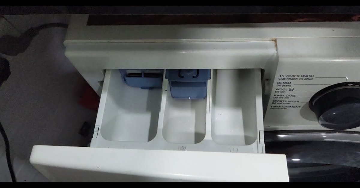 Tất tần tật về ngăn chứa nước xả của máy giặt Samsung cửa trên, cửa ngang