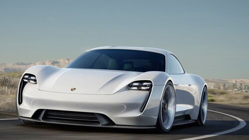 Tesla lo lắng không yên Lúc Audi và Porsche hàng loạt tung concept xe pháo xe hơi năng lượng điện mới