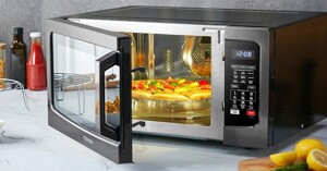 Thực phẩm có nướng bằng lò vi sóng được không?