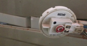 Tìm hiểu nguyên nhân và cách khắc phục máy giặt LG báo lỗi PE