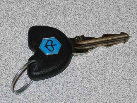 Tìm hiểu về hệ thống khóa từ trên các dòng xe máy Vespa