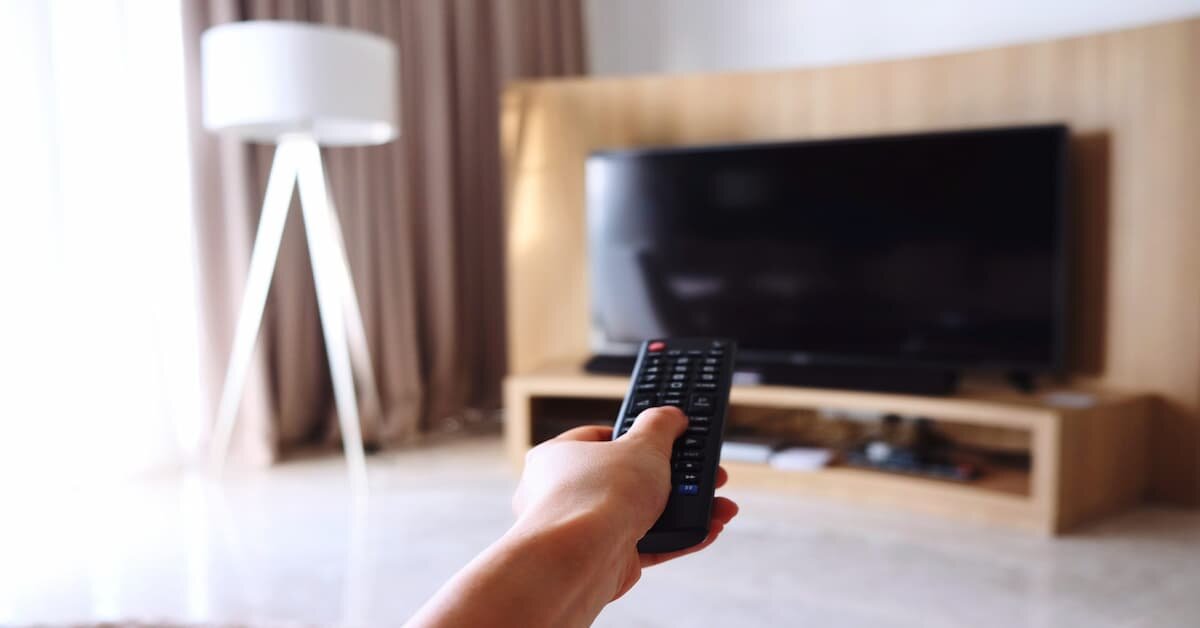 Tivi TCL chớp đèn nguồn liên tục có sao không?