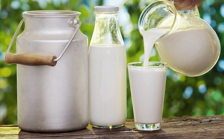 Sữa tươi nguyên kem giàu dinh dưỡng, tốt cho trẻ