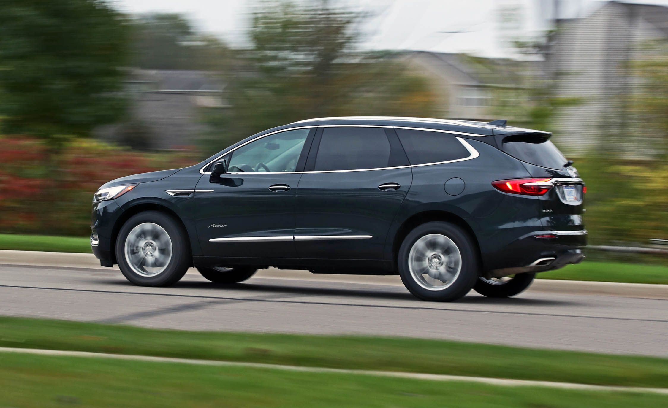 Top 10 xe SUV cách âm tốt nhất 2020 chạy êm ru ít hao nhiên liệu