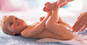 Top 15 kem chống hăm cho bé an toàn và hiệu quả nhất 2022