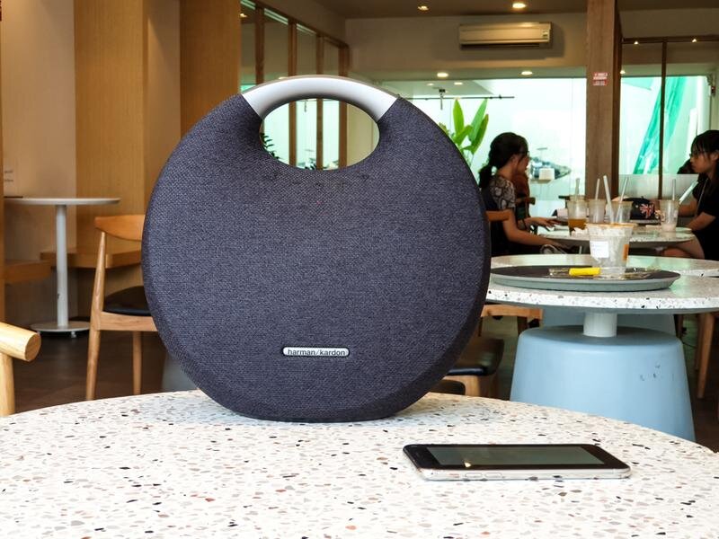 Top 17 loa Bluetooth đẹp loại để bàn, cầm tay pin trâu chống nước