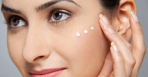 Top 3 kem dưỡng da xóa nếp nhăn mang lại hiệu quả cho làn da 2021